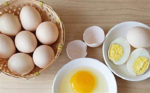 Trứng có thể lấy làm nguồn protein chính trong các bữa ăn sau tập vì lượng protein dồi dào mà không bị quá dư thừa các chất gây béo